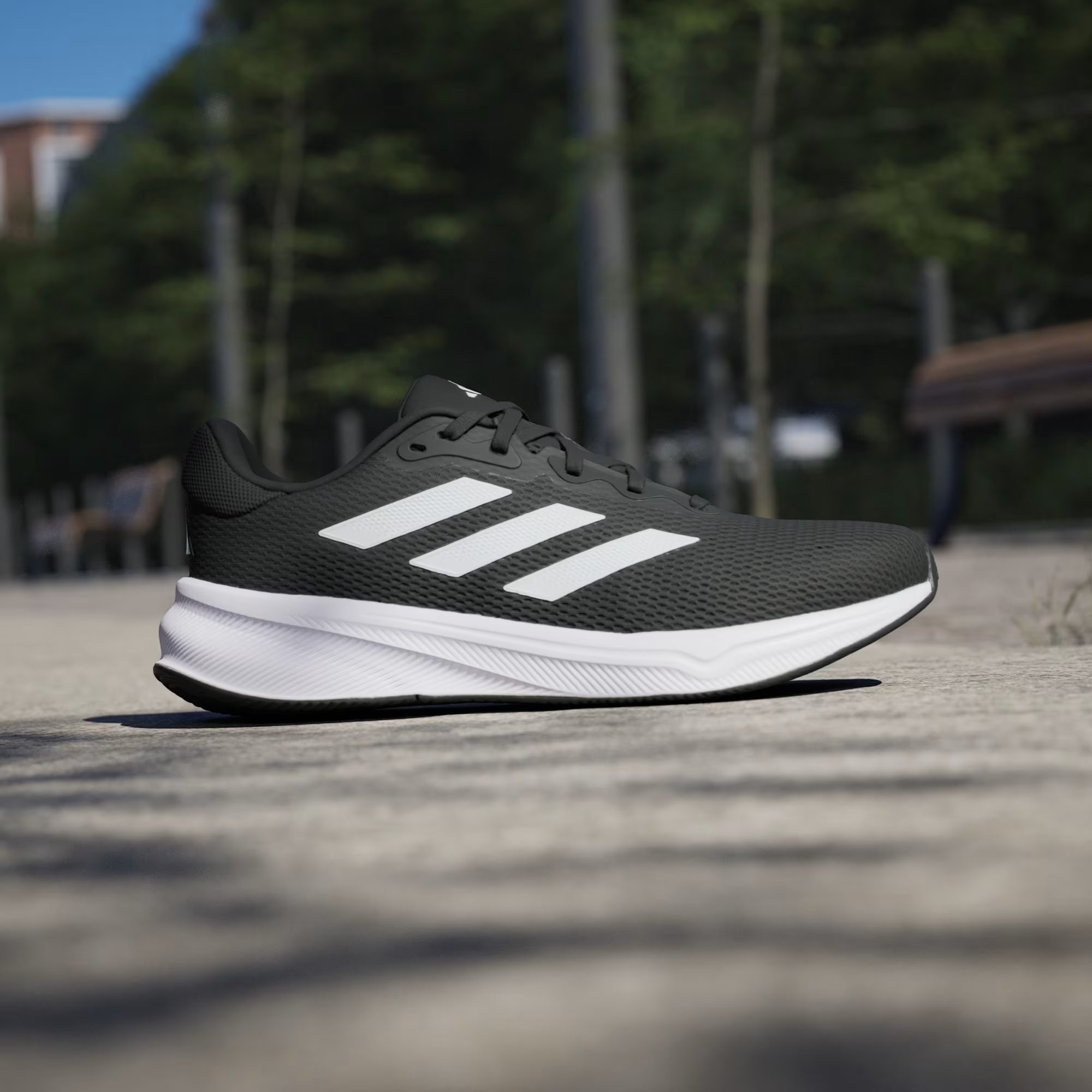 Zapatillas_Response_Negro_IH6007_HM3_hover JPEG